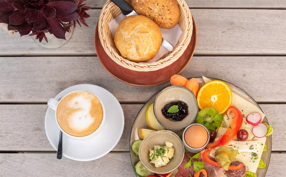 Leckerer Genuss! - Unsere <br>Speisekarte Leckerer Genuss! - Unsere <br>Speisekarte